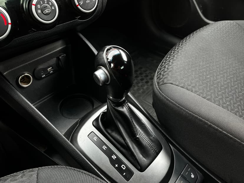 kia-rio-2016-480-15