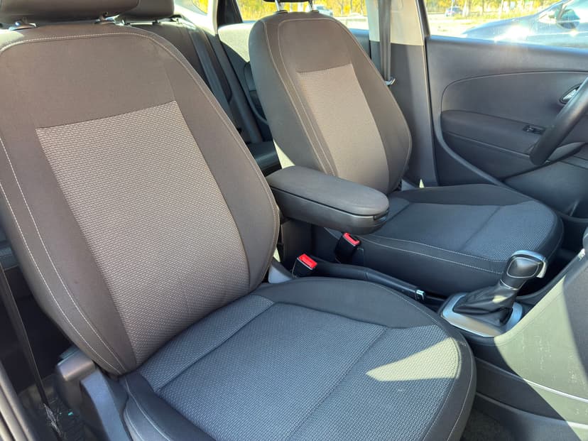 volkswagen-polo-2018-575-26