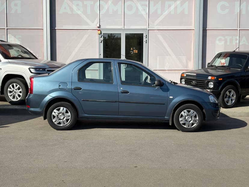 renault-logan-2011-173-3