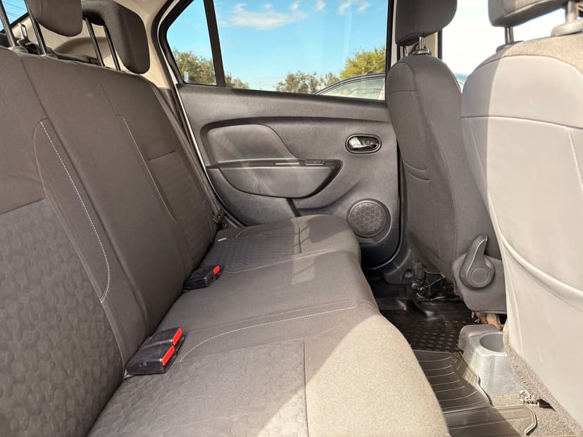 renault-logan-2018-389-27