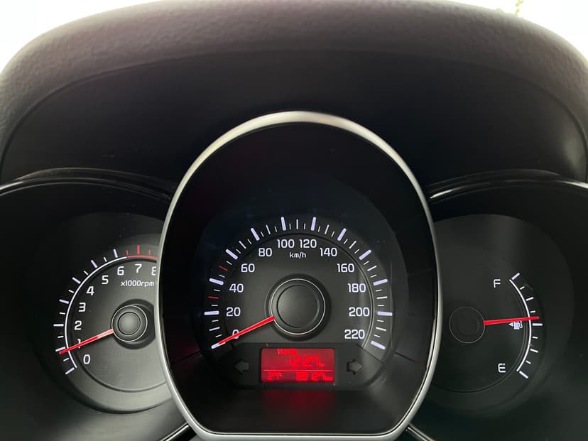 kia-rio-2017-39-15