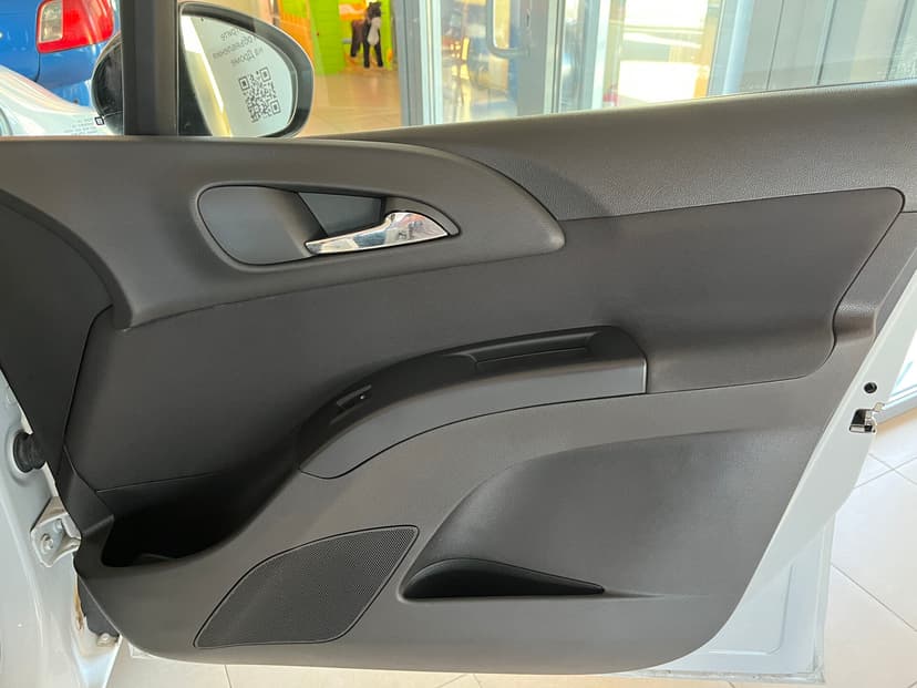 opel-meriva-2014-180-25