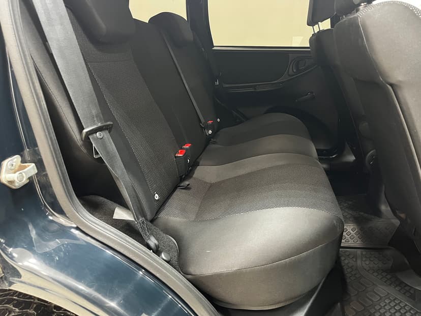 ваз (lada)-niva travel-2023-551-26