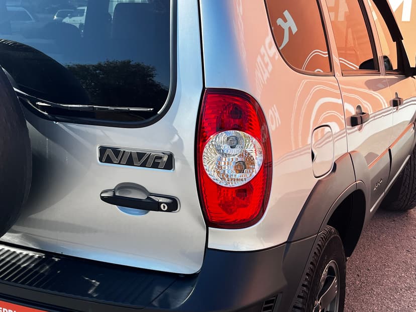 chevrolet-niva-2019-407-10