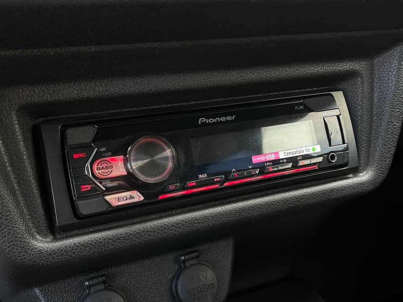 ваз (lada)-2121 (4x4) urban-2020-404-11