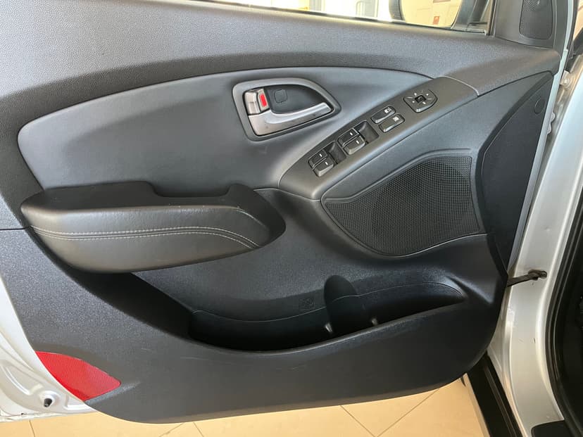 hyundai-ix35-2013-219-10