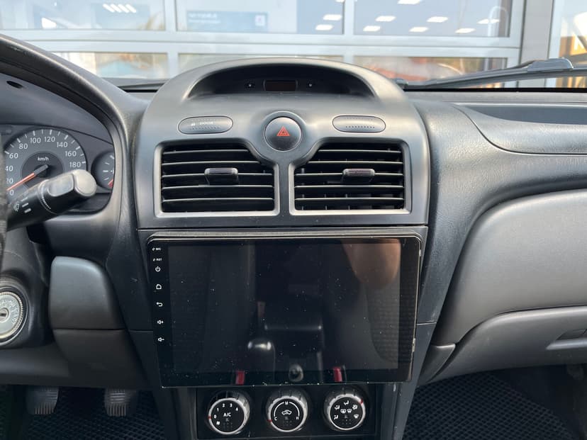 nissan-almera classic-2008-174-15