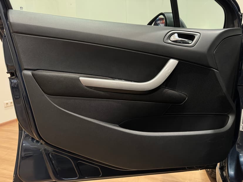 peugeot-408-2013-272-10