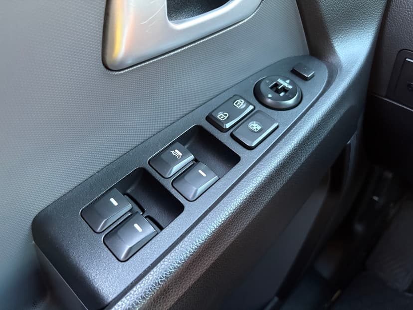 kia-sportage-2011-134-22