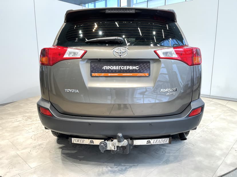 toyota-rav4-2013-1124-4