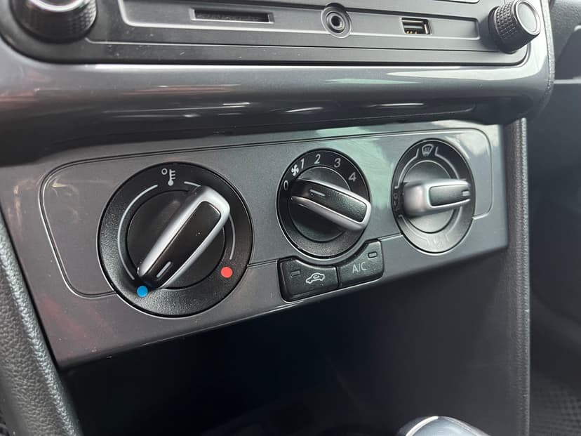 volkswagen-polo-2019-92-13