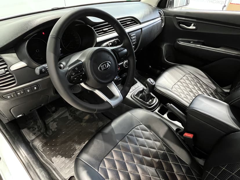 kia-rio x-line-2018-1128-4