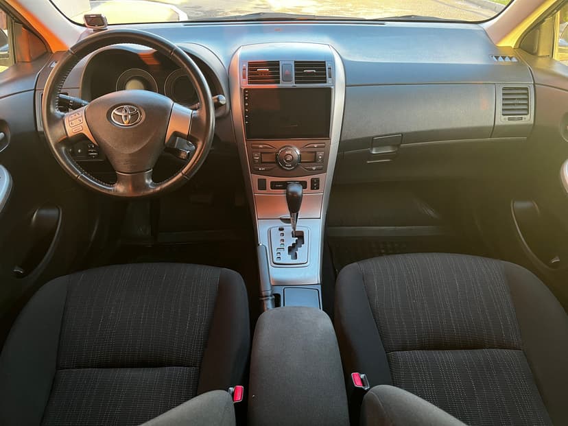 toyota-corolla-2010-338-11