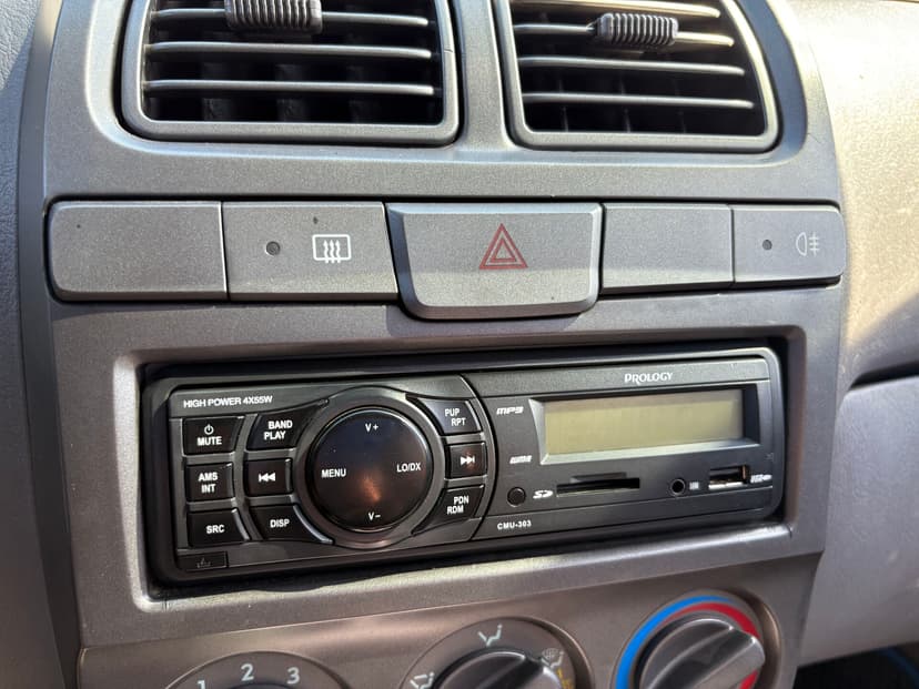 hyundai-accent-2005-220-13