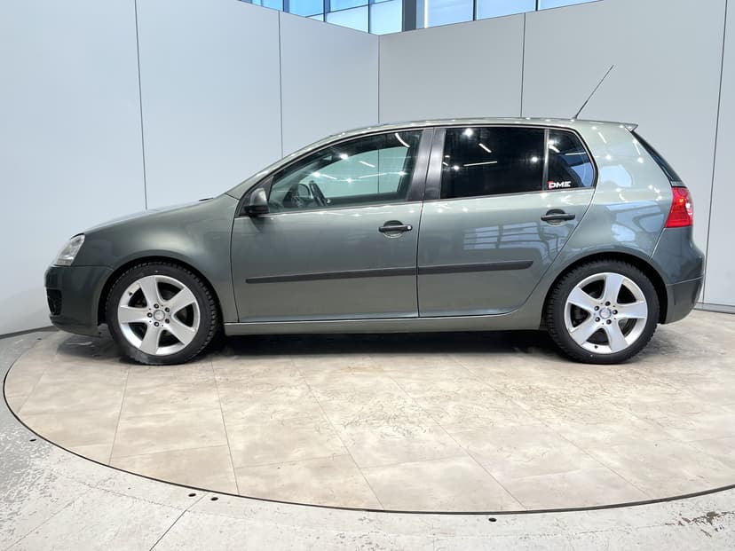 volkswagen-golf-2005-1180-1