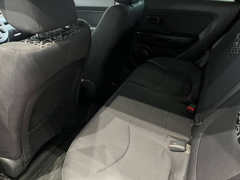 kia-soul-2011-1126-12