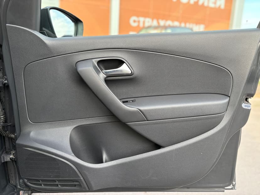 volkswagen-polo-2018-265-29