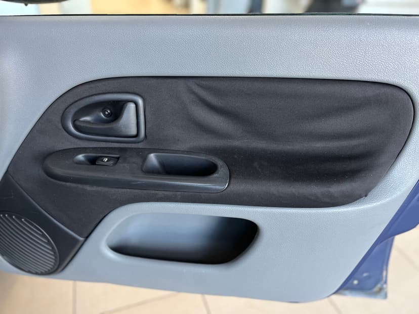 renault-symbol-2008-401-15