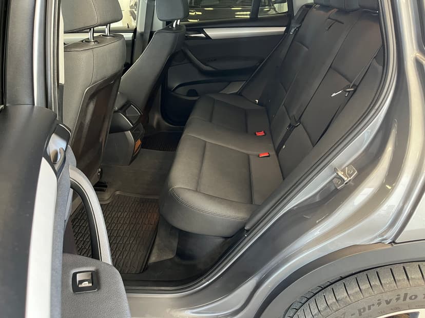 bmw-x3-2011-38-25