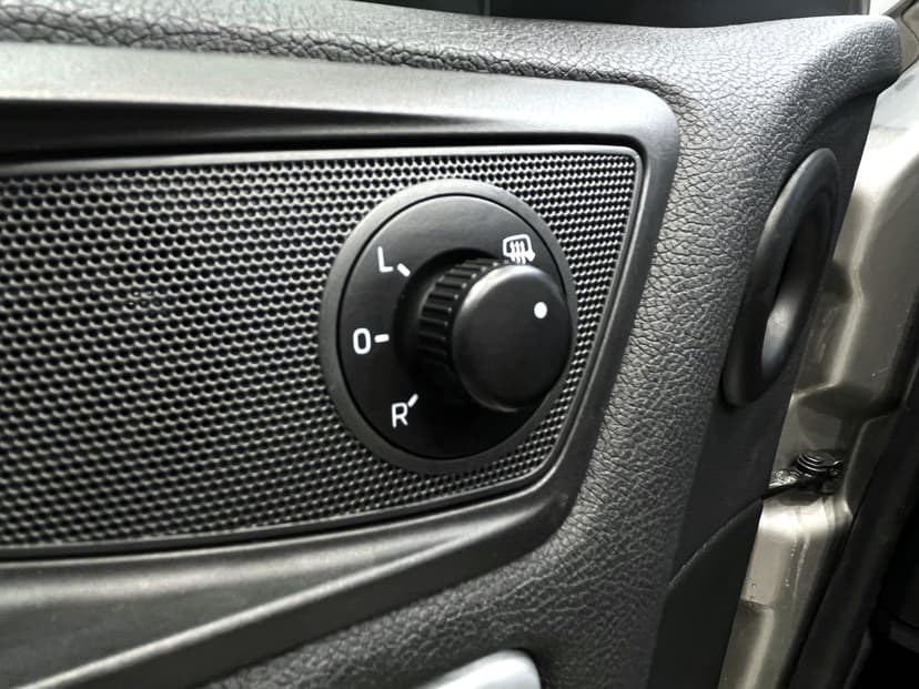 skoda-octavia-2011-1028-19