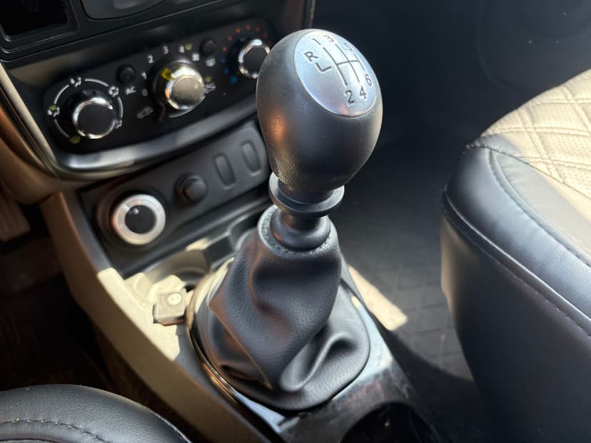 renault-duster-2012-172-15