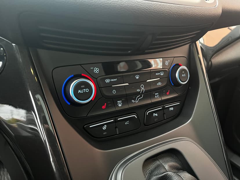 ford-kuga-2016-477-17