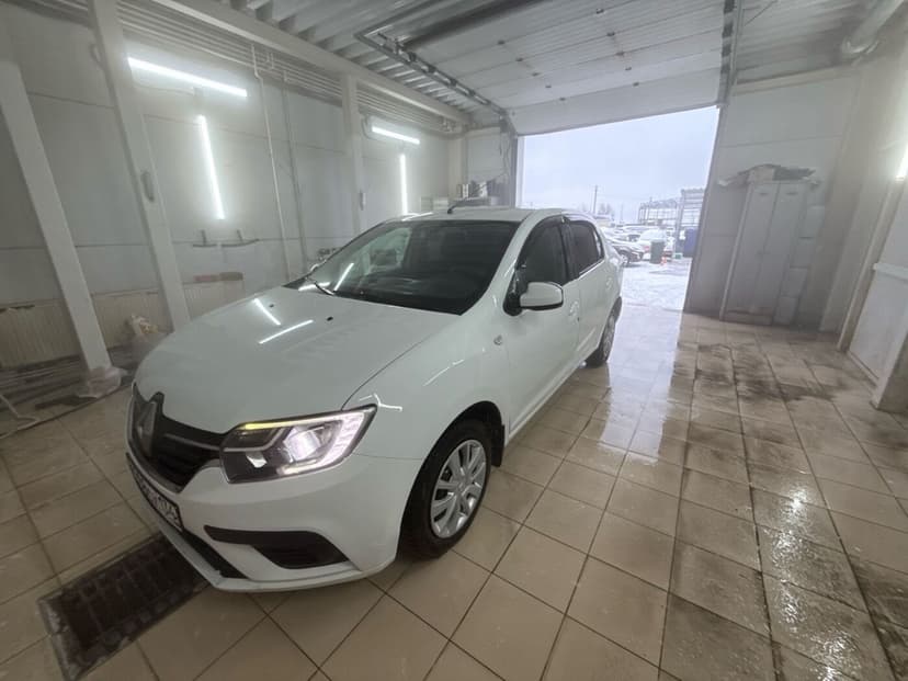 renault-logan-2021-940-0