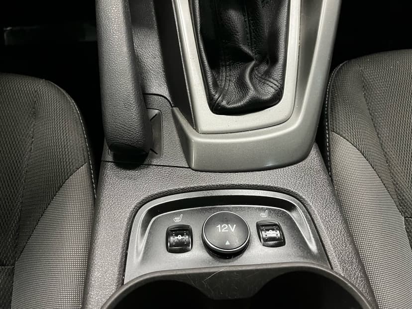 ford-focus-2015-164-25