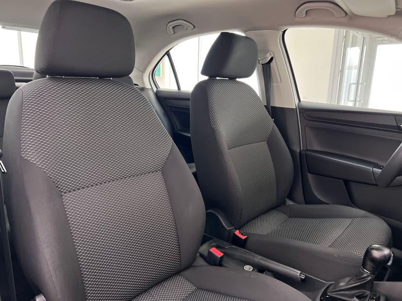 volkswagen-polo-2020-648-25