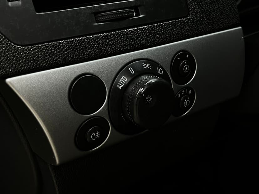 opel-astra-2013-677-18