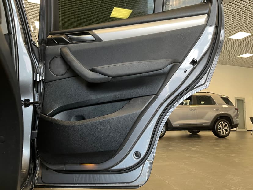bmw-x3-2011-38-28