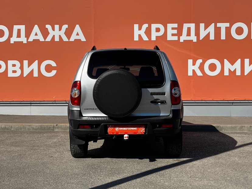 chevrolet-niva-2019-407-5