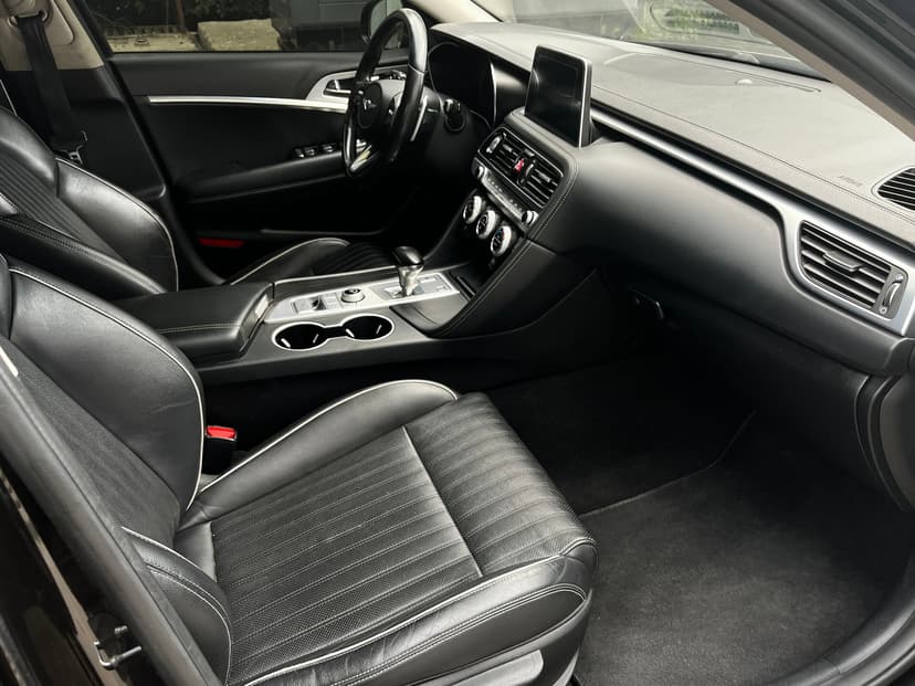 genesis-g70-2018-287-31