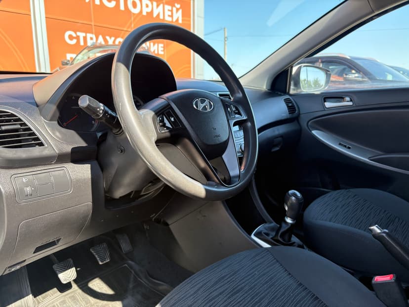 hyundai-solaris-2014-202-20