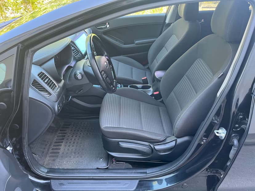 kia-cerato-2017-60-22