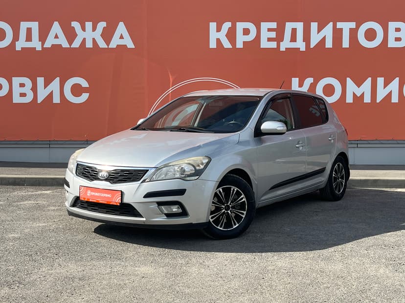 kia-ceed-2010-52-0