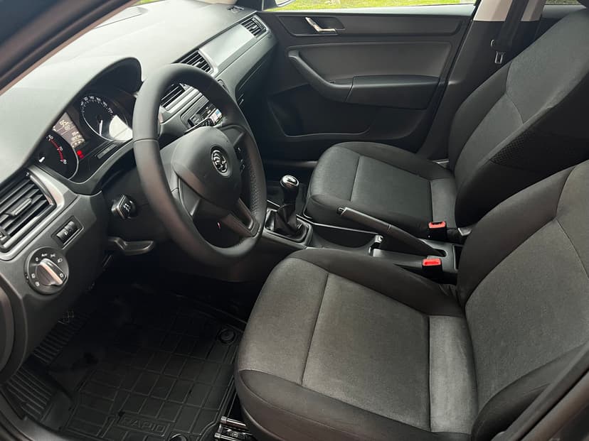 skoda-rapid-2016-725-15