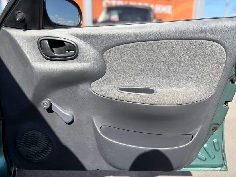 chevrolet-lanos-2006-186-21