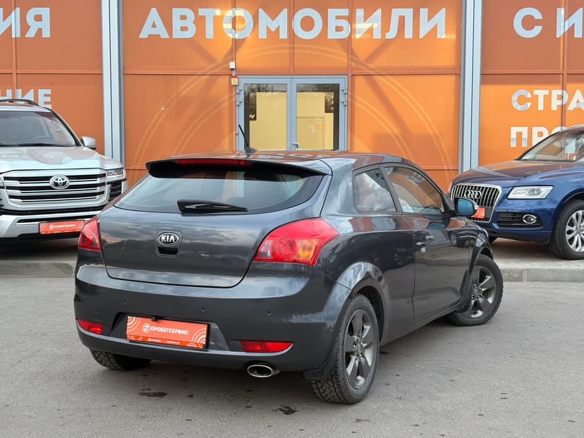 kia-ceed-2011-395-4