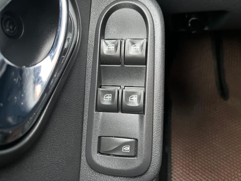 renault-duster-2018-775-18