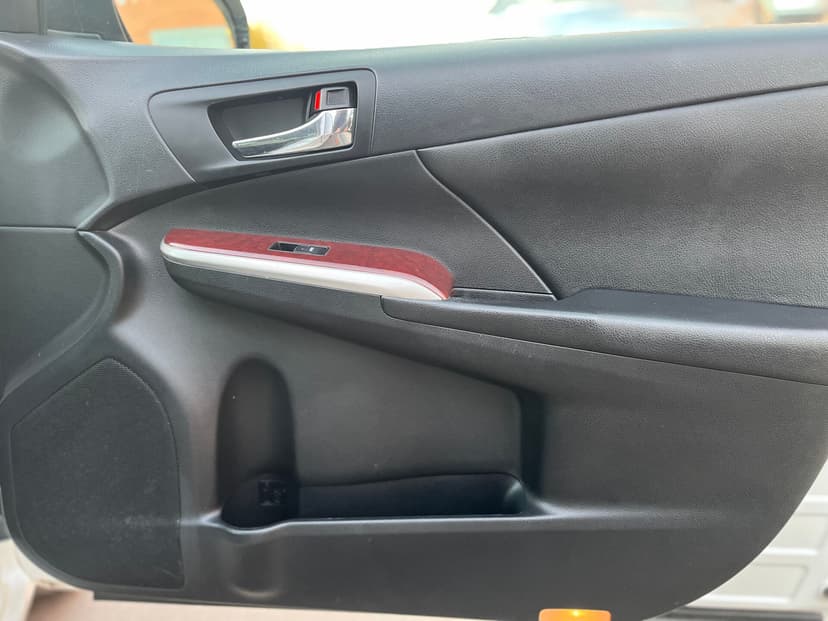 toyota-camry-2014-568-25