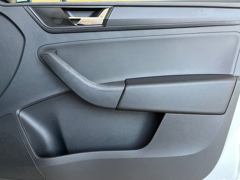 skoda-rapid-2019-232-21