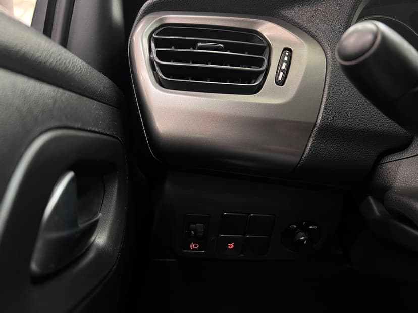 citroen-c-elysee-2013-18-18