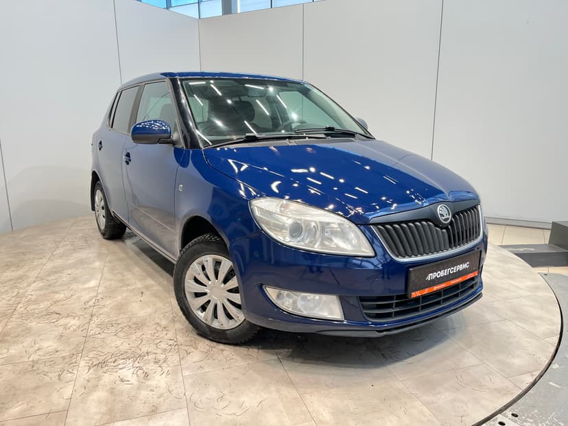 skoda-fabia-2013-1160-7