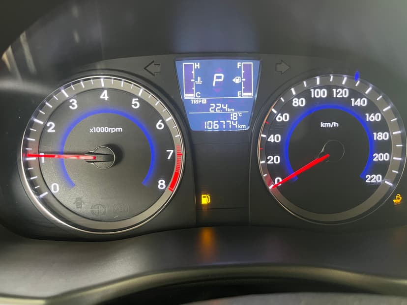 hyundai-solaris-2014-339-13