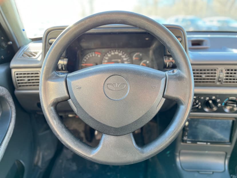 daewoo-nexia-2007-996-11