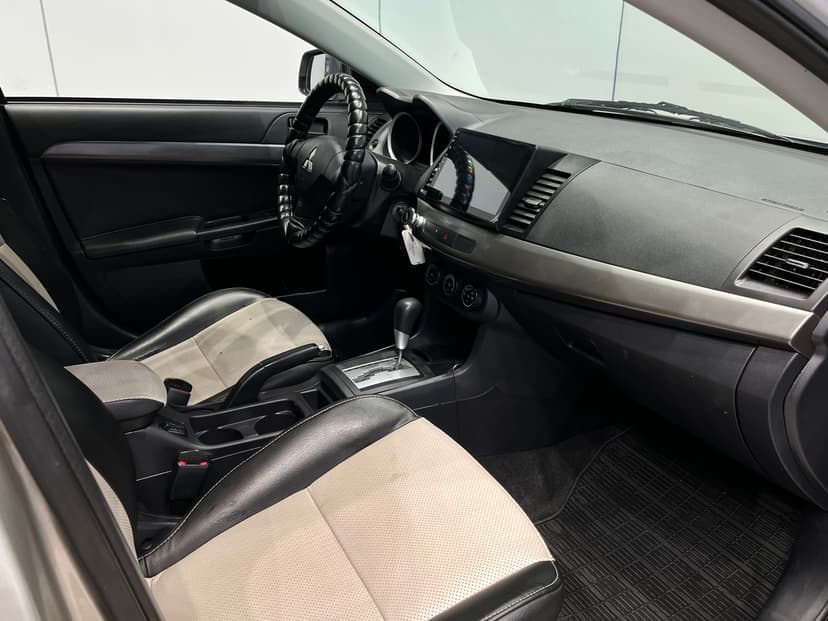 mitsubishi-lancer-2013-1179-13