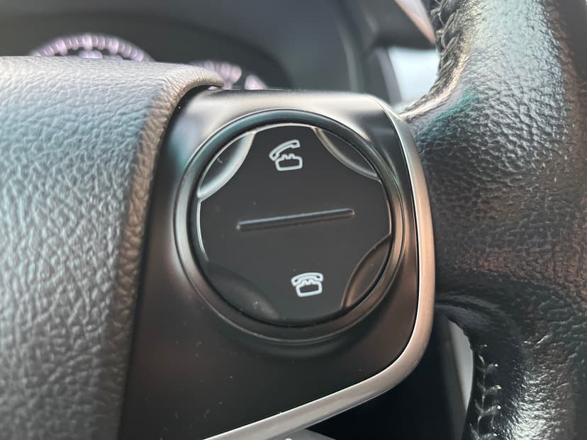 toyota-camry-2014-568-13