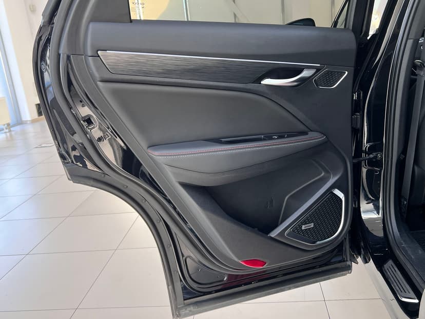 geely-tugella-2023-368-32