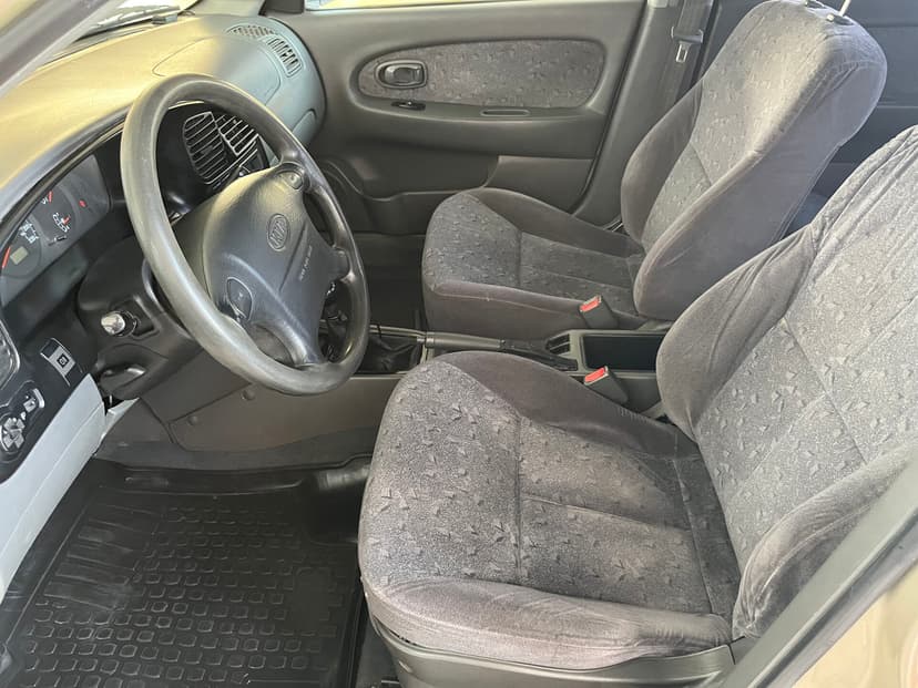 kia-spectra-2007-228-10